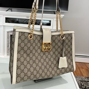 Worn once medium Gucci supreme padlock bag